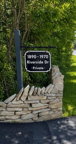 1940 Riverside Drive, Upper Arlington, OH 43221