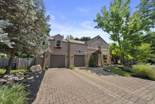 1940 Riverside Drive, Upper Arlington, OH 43221