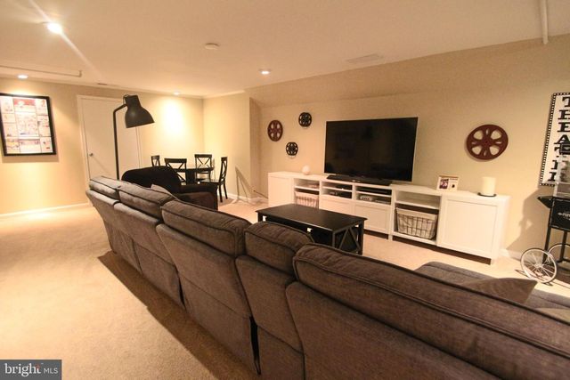 112 MAGNOLIA CT, Collegeville, PA 19426