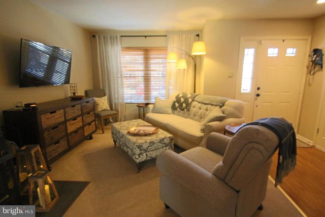 112 MAGNOLIA CT, Collegeville, PA 19426