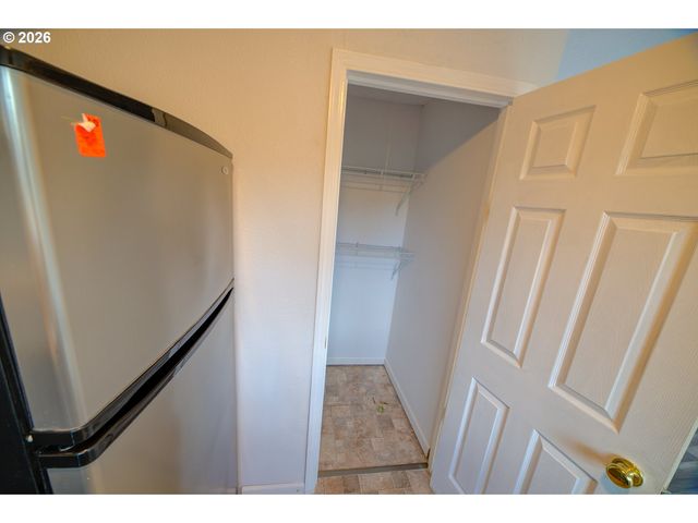 3825 Sw 198TH Ave, Beaverton, OR 97078