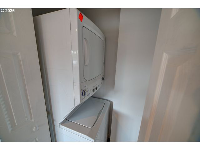 3825 Sw 198TH Ave, Beaverton, OR 97078