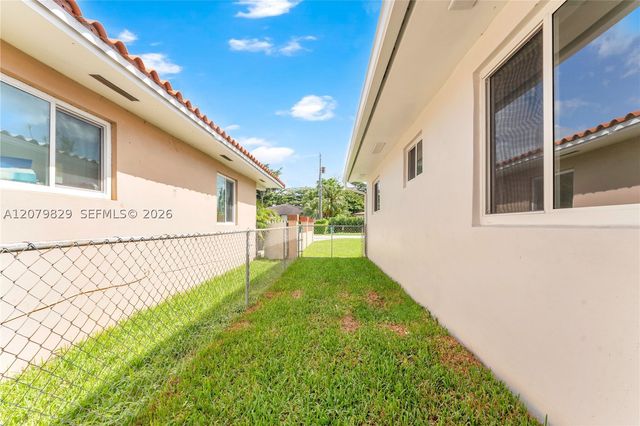 3250 SW 72nd Ct 3250, Miami, FL 33155