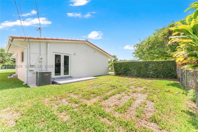 3250 SW 72nd Ct 3250, Miami, FL 33155