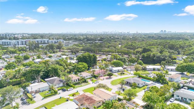 3250 SW 72nd Ct 3250, Miami, FL 33155