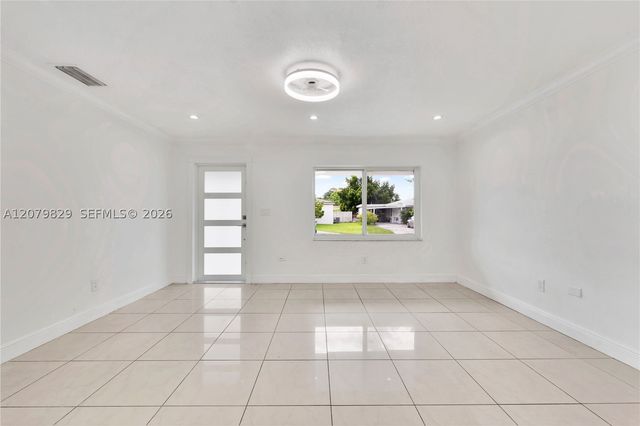 3250 SW 72nd Ct 3250, Miami, FL 33155