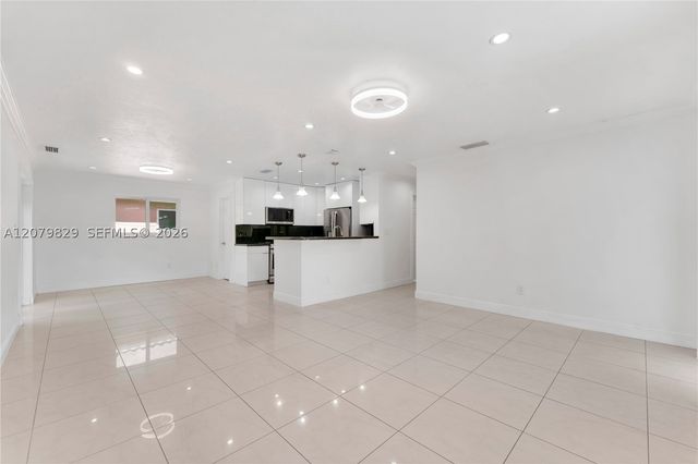 3250 SW 72nd Ct 3250, Miami, FL 33155