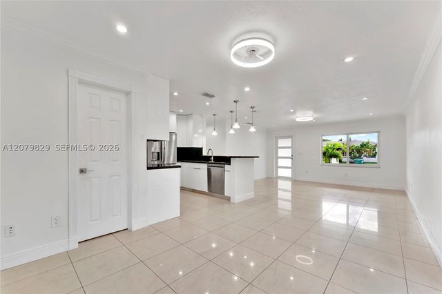 3250 SW 72nd Ct 3250, Miami, FL 33155