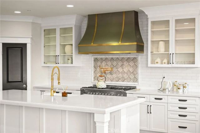 35543 Laurel Tree Court, Winchester, CA 92596