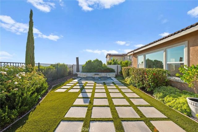 35543 Laurel Tree Court, Winchester, CA 92596