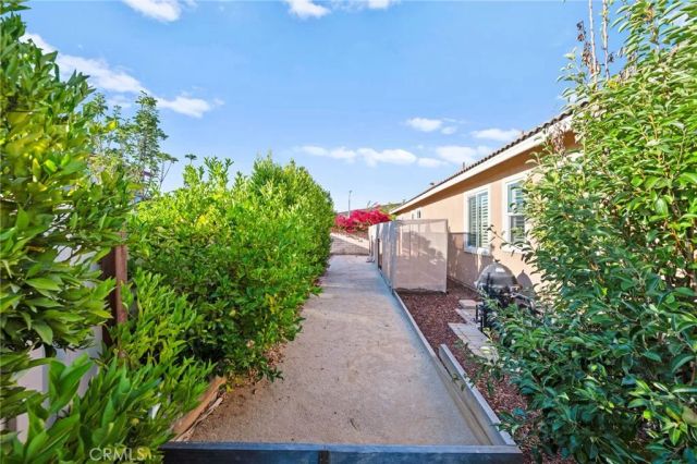 35543 Laurel Tree Court, Winchester, CA 92596