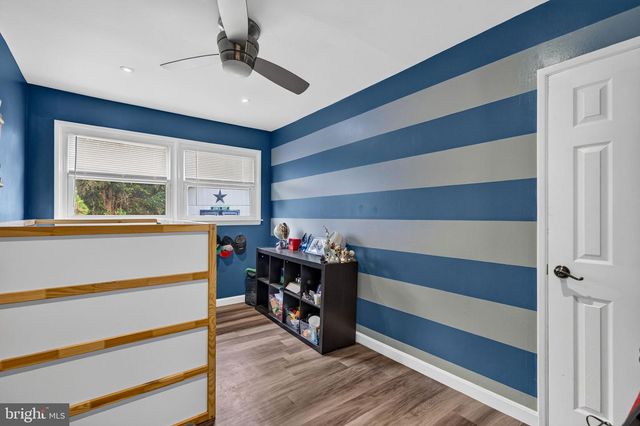 1 WALDEN RD, Marlton, NJ 08053