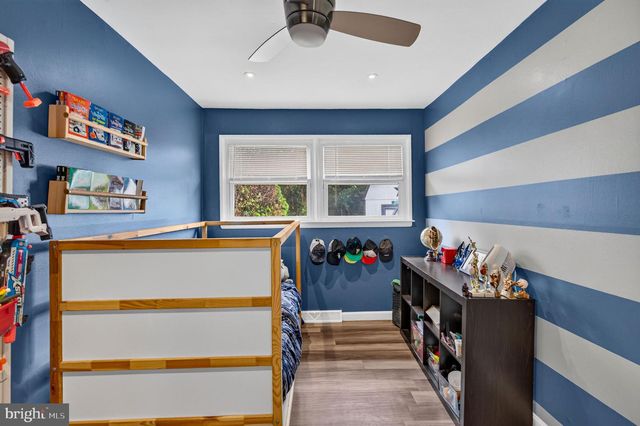 1 WALDEN RD, Marlton, NJ 08053
