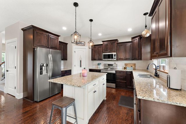 20693 Frost Court, Lakeville, MN 55044