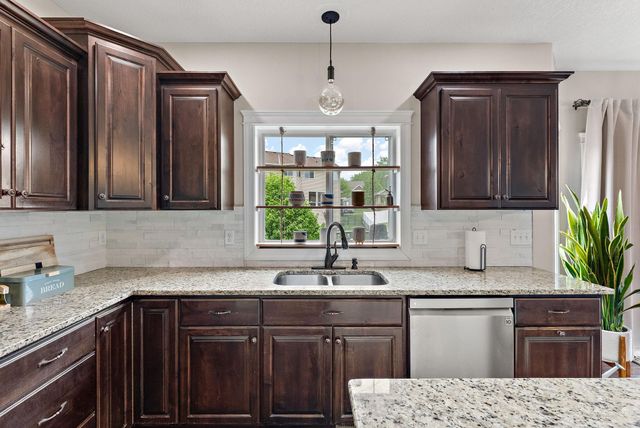 20693 Frost Court, Lakeville, MN 55044