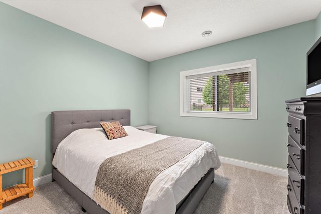 20693 Frost Court, Lakeville, MN 55044
