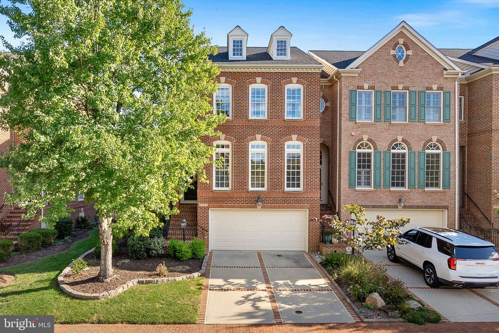43781 BENT CREEK TER, Leesburg, VA 20176
