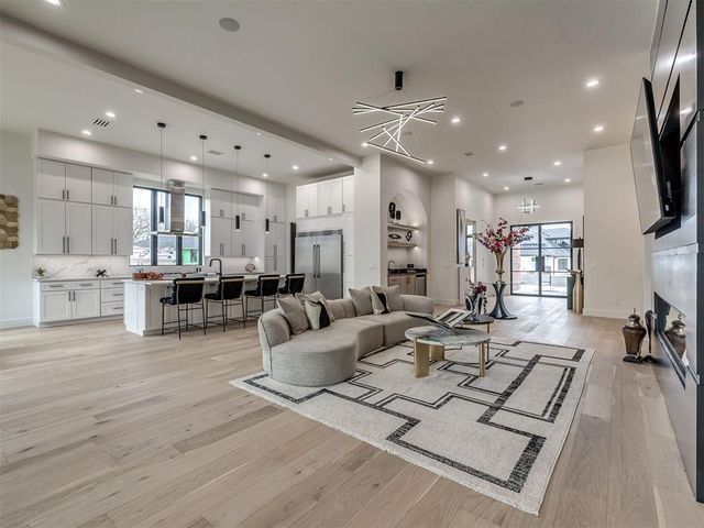 4400 Redbud Circle, Oklahoma City, OK 73111