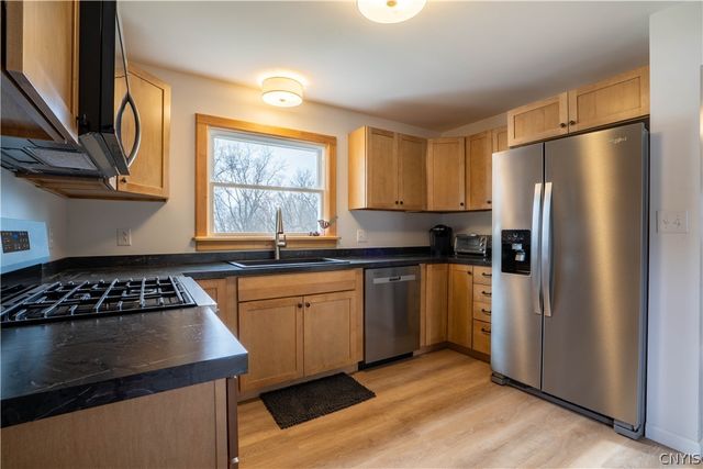 3921 State Route 167, Little Falls Town, NY 13365