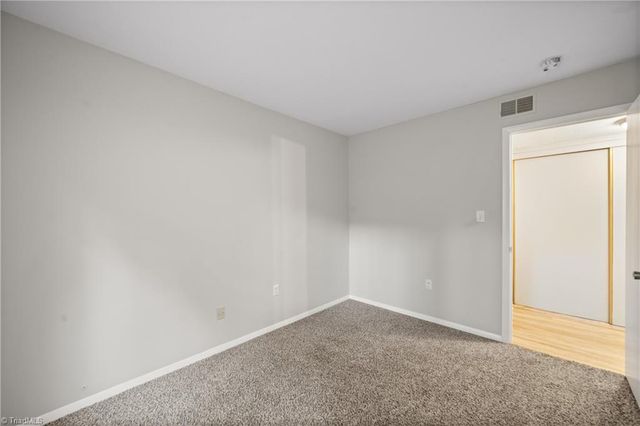 2205 Sunderland Road 116D, Winston-salem, NC 27103
