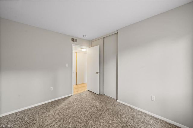 2205 Sunderland Road 116D, Winston-salem, NC 27103
