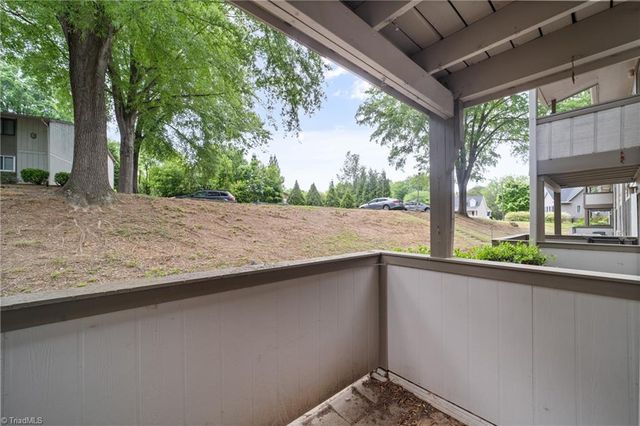 2205 Sunderland Road 116D, Winston-salem, NC 27103