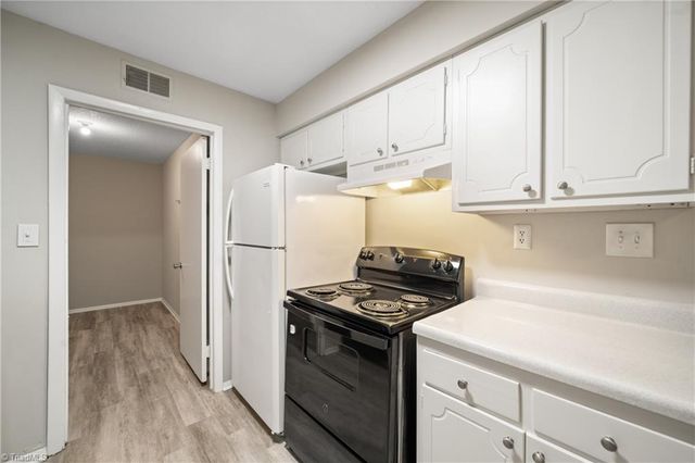2205 Sunderland Road 116D, Winston-salem, NC 27103