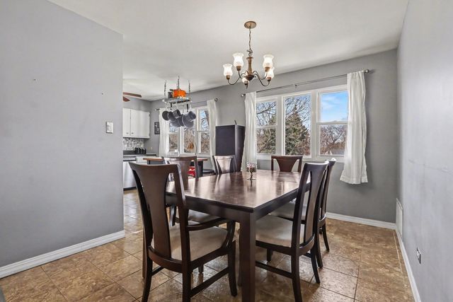 945 Surrey Court, Joliet, IL 60431