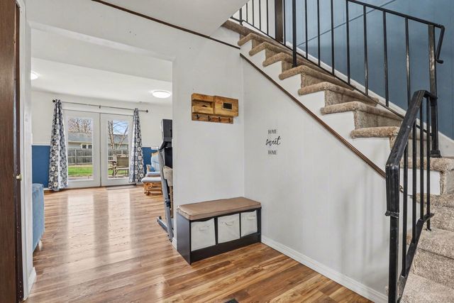 945 Surrey Court, Joliet, IL 60431