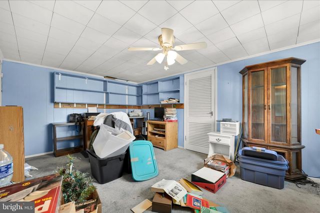 24 UPPER BEECHWOOD AVE, Pottsville, PA 17901
