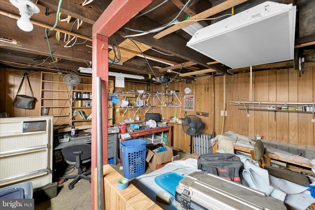 24 UPPER BEECHWOOD AVE, Pottsville, PA 17901