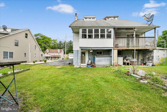 24 UPPER BEECHWOOD AVE, Pottsville, PA 17901