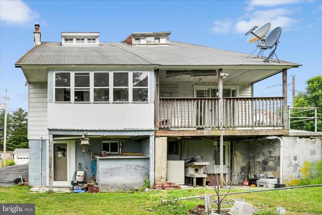 24 UPPER BEECHWOOD AVE, Pottsville, PA 17901
