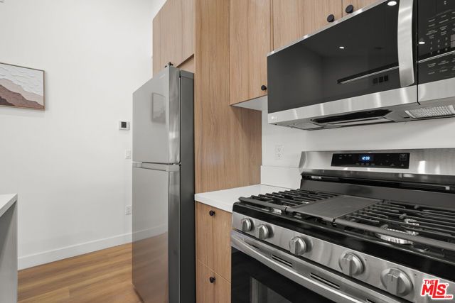 1333 N June Street, Los Angeles, CA 90028