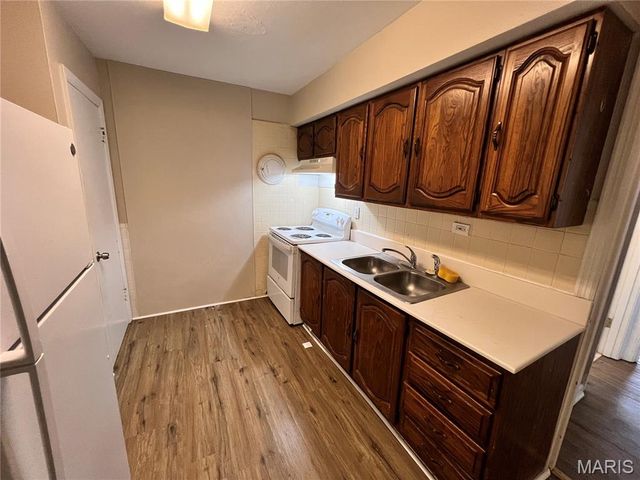 1257 Waldorf, St Louis, MO 63137