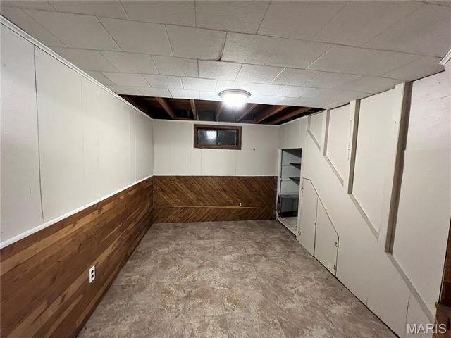 1257 Waldorf, St Louis, MO 63137