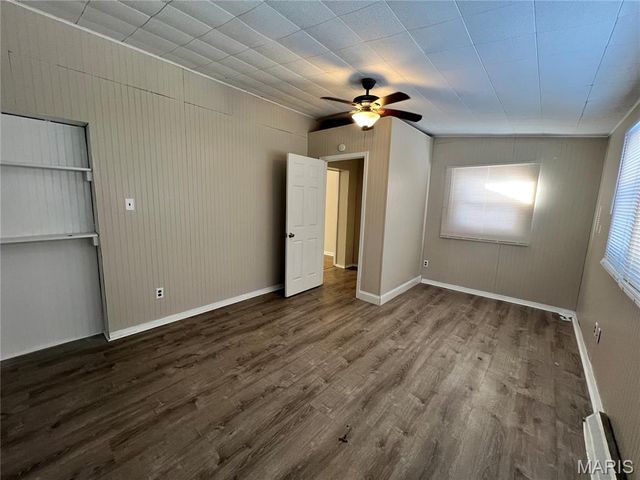 1257 Waldorf, St Louis, MO 63137