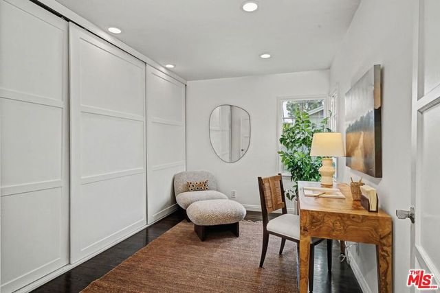 5009 Willowcrest Avenue, North Hollywood, CA 91601