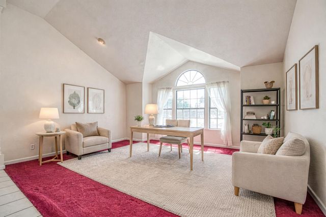 2091 Escalon Avenue, Clovis, CA 93611