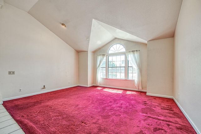 2091 Escalon Avenue, Clovis, CA 93611