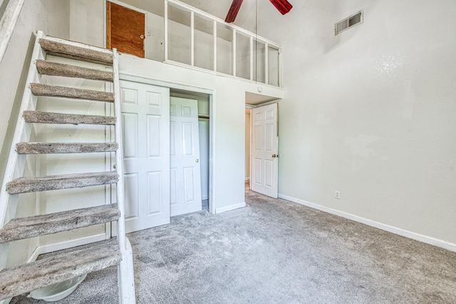 2091 Escalon Avenue, Clovis, CA 93611