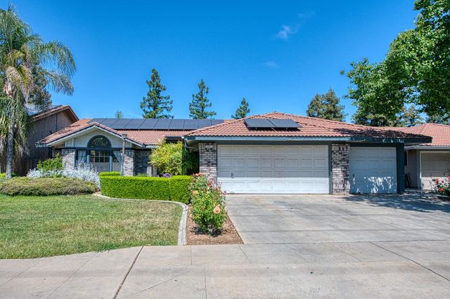2091 Escalon Avenue, Clovis, CA 93611