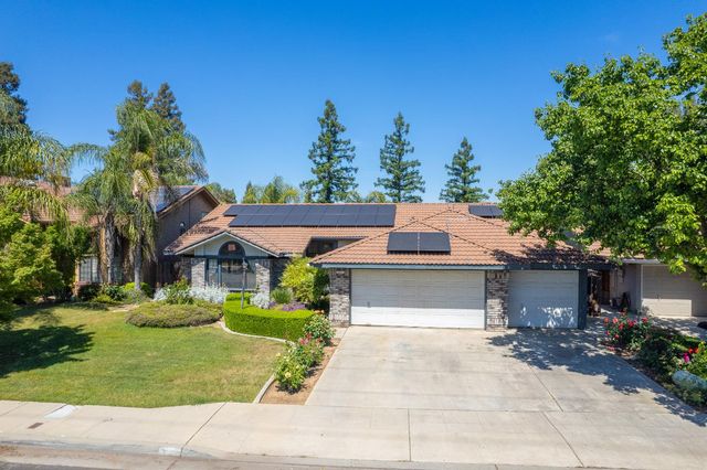 2091 Escalon Avenue, Clovis, CA 93611
