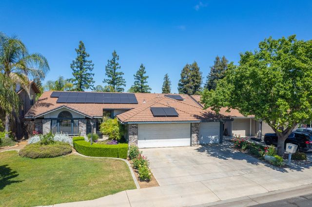 2091 Escalon Avenue, Clovis, CA 93611