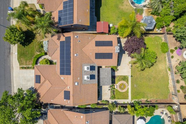 2091 Escalon Avenue, Clovis, CA 93611