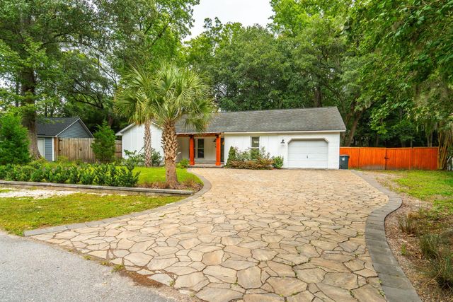 18 Hillcreek Boulevard, Charleston, SC 29412