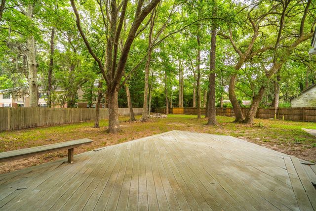 18 Hillcreek Boulevard, Charleston, SC 29412