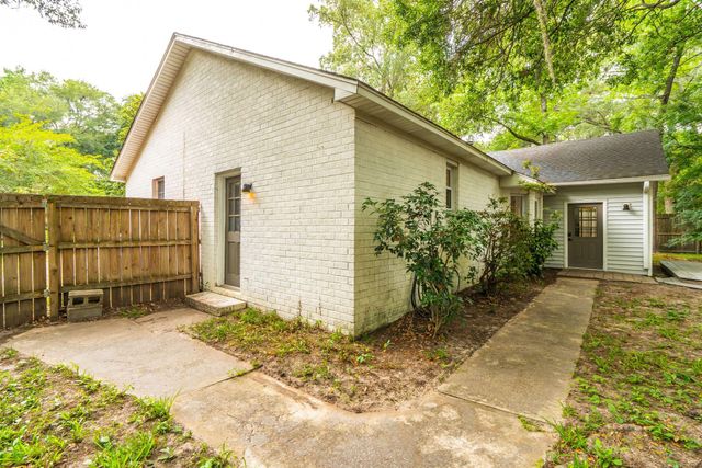 18 Hillcreek Boulevard, Charleston, SC 29412