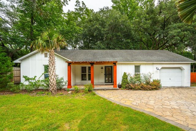 18 Hillcreek Boulevard, Charleston, SC 29412
