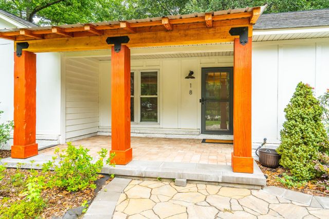 18 Hillcreek Boulevard, Charleston, SC 29412